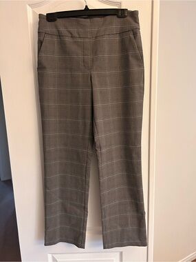 Classic Gray Plaid Straight-Leg Pants - Women's